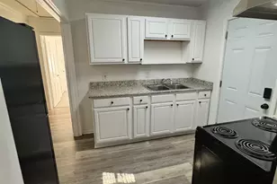 221 Meadowdale Dr, Warner Robins, GA 31088 - Photo 4