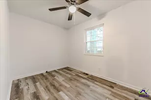 111 Collins, Byron, GA 31008 - Photo 8