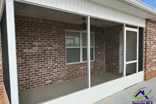 422 Lamplight Dr, Byron, GA 31008 - Photo 14