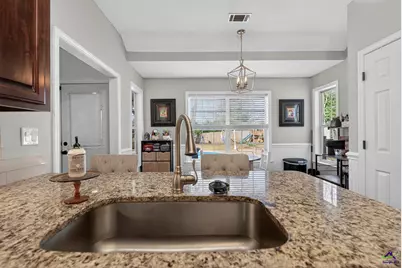 200 Wavertree Drive, Warner Robins, GA 31088 - Photo 26