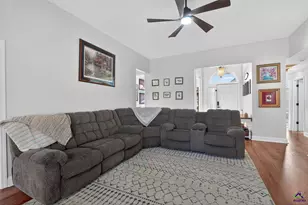 200 Wavertree Dr, Warner Robins, GA 31088 - Photo 14