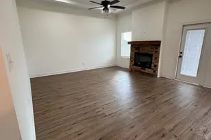 102 Garrett Ln, Bonaire, GA 31005 - Photo 2