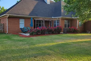 206 Rhett Dr, Warner Robins, GA 31088 - Photo 4