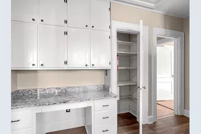 944 Nottinham, Macon, GA 31211 - Photo 6