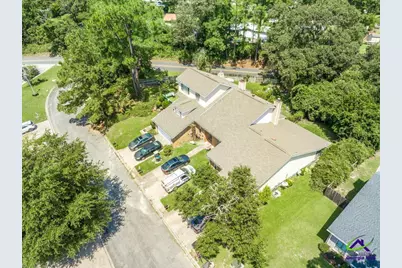 105 Leisure Lake Court, Warner Robins, GA 31088 - Photo 2