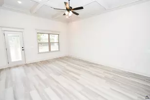 126 Early Dr, Byron, GA 31008 - Photo 6