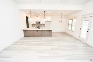 126 Early Dr, Byron, GA 31008 - Photo 8