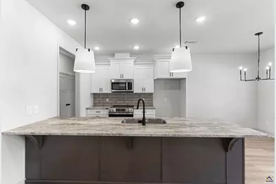 126 Early Drive, Byron, GA 31008 - Photo 4