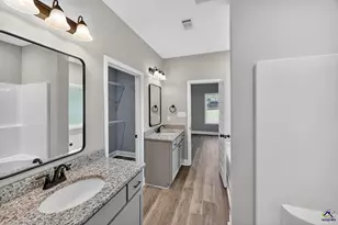 101 Joy Dr, Warner Robins, GA 31088 - Photo 24