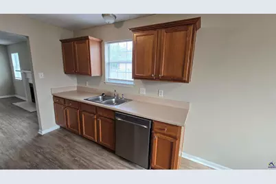 202 Chadwyck Circle, Bonaire, GA 31005 - Photo 6