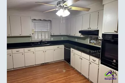 309 N Pleasant Hill, Warner Robins, GA 31093 - Photo 2