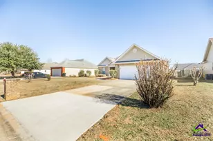 113 Cedarland, Warner Robins, GA 31088 - Photo 2