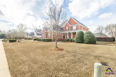 202 Avondale Circle, Warner Robins, GA 31088 - Photo 4