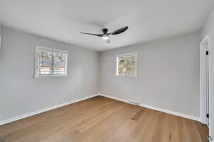 223 Highland Dr, Warner Robins, GA 31088 - Photo 12