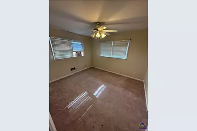 100 Edgewood Avenue, Warner Robins, GA 31088 - Photo 18