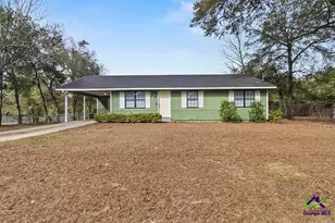 417 Stanley St, Perry, GA 31069 - Photo 1