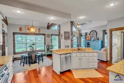 218 Knob Hill Drive, Warner Robins, GA 31088 - Photo 10