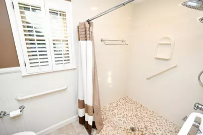 209 Lake Front Drive, Warner Robins, GA 31088 - Photo 36