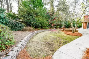 209 Lake Front Dr, Warner Robins, GA 31088 - Photo 4