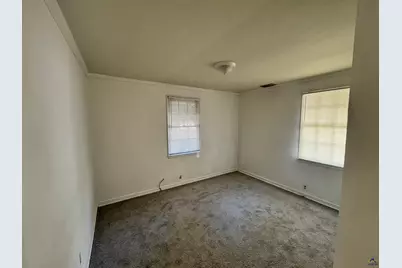 221 Meadowdale Drive, Warner Robins, GA 31088 - Photo 6