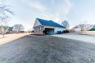 115 Mallards Landing Drive, Kathleen, GA 31047 - Photo 4