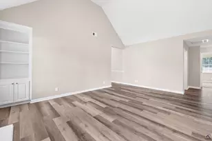 308 Peach Blossom Rd, Bonaire, GA 31005 - Photo 6