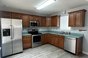 56 Skyway Dr, Warner Robins, GA 31088 - Photo 8