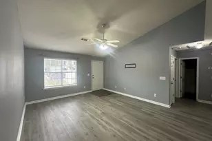 56 Skyway Dr, Warner Robins, GA 31088 - Photo 4