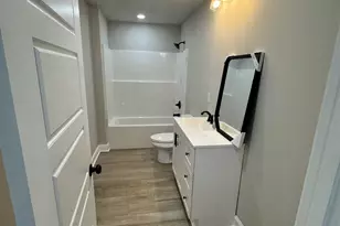 305 N 4th St, Warner Robins, GA 31093 - Photo 12