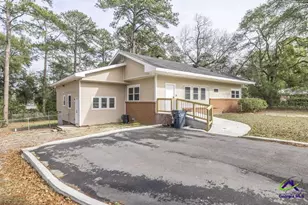 1102 Jewell Dr, Perry, GA 31069 - Photo 6