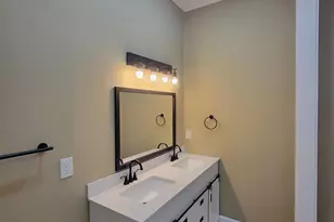 9 Academy St, Hawkinsville, GA 31036 - Photo 40