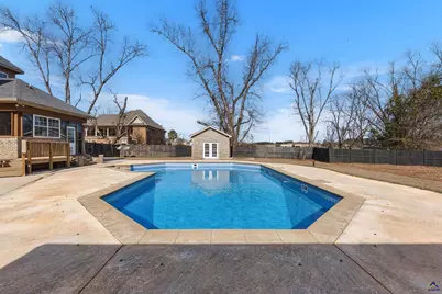 204 Bridgeway Drive, Warner Robins, GA 31088 - Photo 68