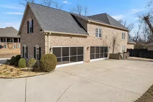 204 Bridgeway Dr, Warner Robins, GA 31088 - Photo 8