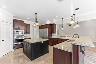 204 Bridgeway Dr, Warner Robins, GA 31088 - Photo 24