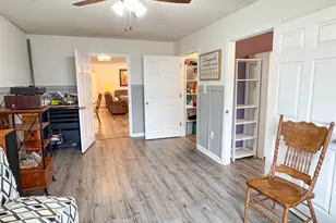 210 Oakridge Dr, Byron, GA 31008 - Photo 36