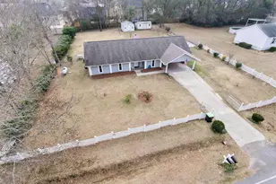 210 Oakridge Dr, Byron, GA 31008 - Photo 1