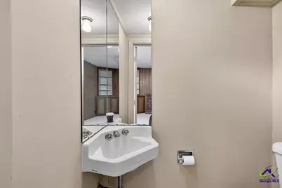 1802 Pine Forest, Dublin, GA 31021 - Photo 18