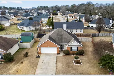 307 Carver Court, Warner Robins, GA 31088 - Photo 2