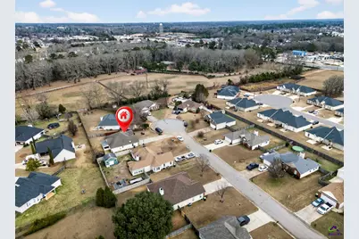 307 Carver Court, Warner Robins, GA 31088 - Photo 4