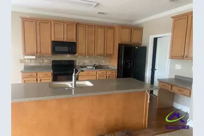 107 Fairway Oaks Drive, Perry, GA 31069 - Photo 2