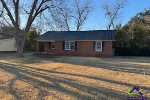 151 Edmondson Cir, Cochran, GA 31014 - Photo 1