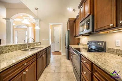 206 Londie Ln, Perry, GA 31069 - Photo 12