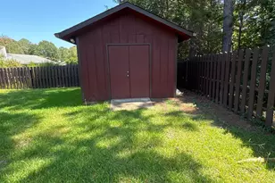 422 Lake Front Dr, Warner Robins, GA 31088 - Photo 26