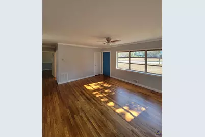 161 E Cherry Street, Cochran, GA 31014 - Photo 18