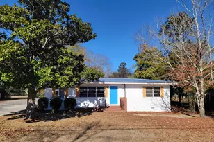 161 E Cherry St, Cochran, GA 31014 - Photo 2
