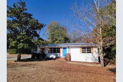 161 E Cherry Street, Cochran, GA 31014 - Photo 1