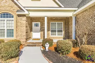 302 Estates Way, Warner Robins, GA 31088 - Photo 6