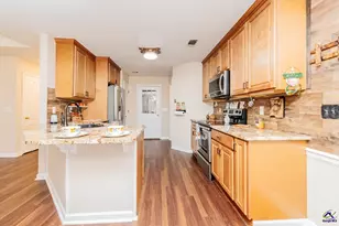 102 Stone Mill Dr, Warner Robins, GA 31088 - Photo 8