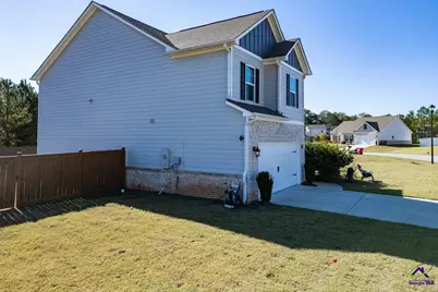 3294 Bridgewood, Macon, GA 31216 - Photo 2