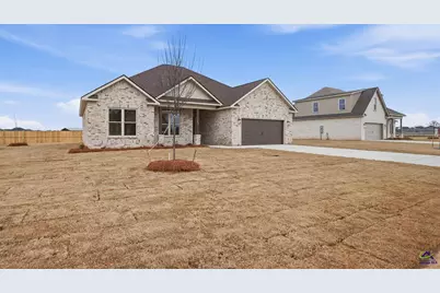 202 Farmland Circle, Perry, GA 31069 - Photo 1